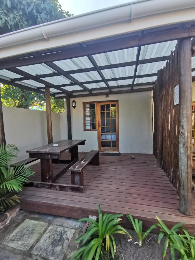 The Birdhouse Bed & Breakfast #No Loadshedding #Solar Energy Gonubie Esterno foto